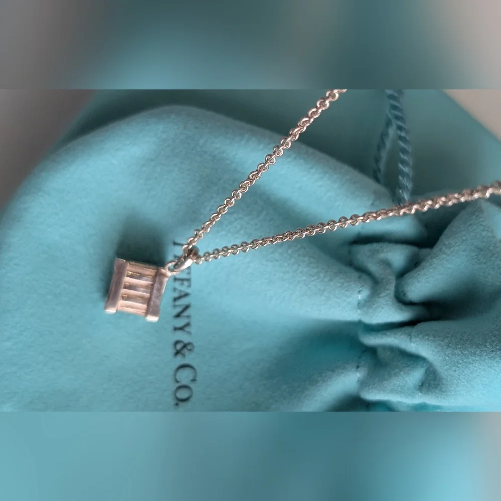 Tiffany & Co Silver LARGE Atlas Roman Numeral Cube Pendant Necklace - Picture 2 of 7